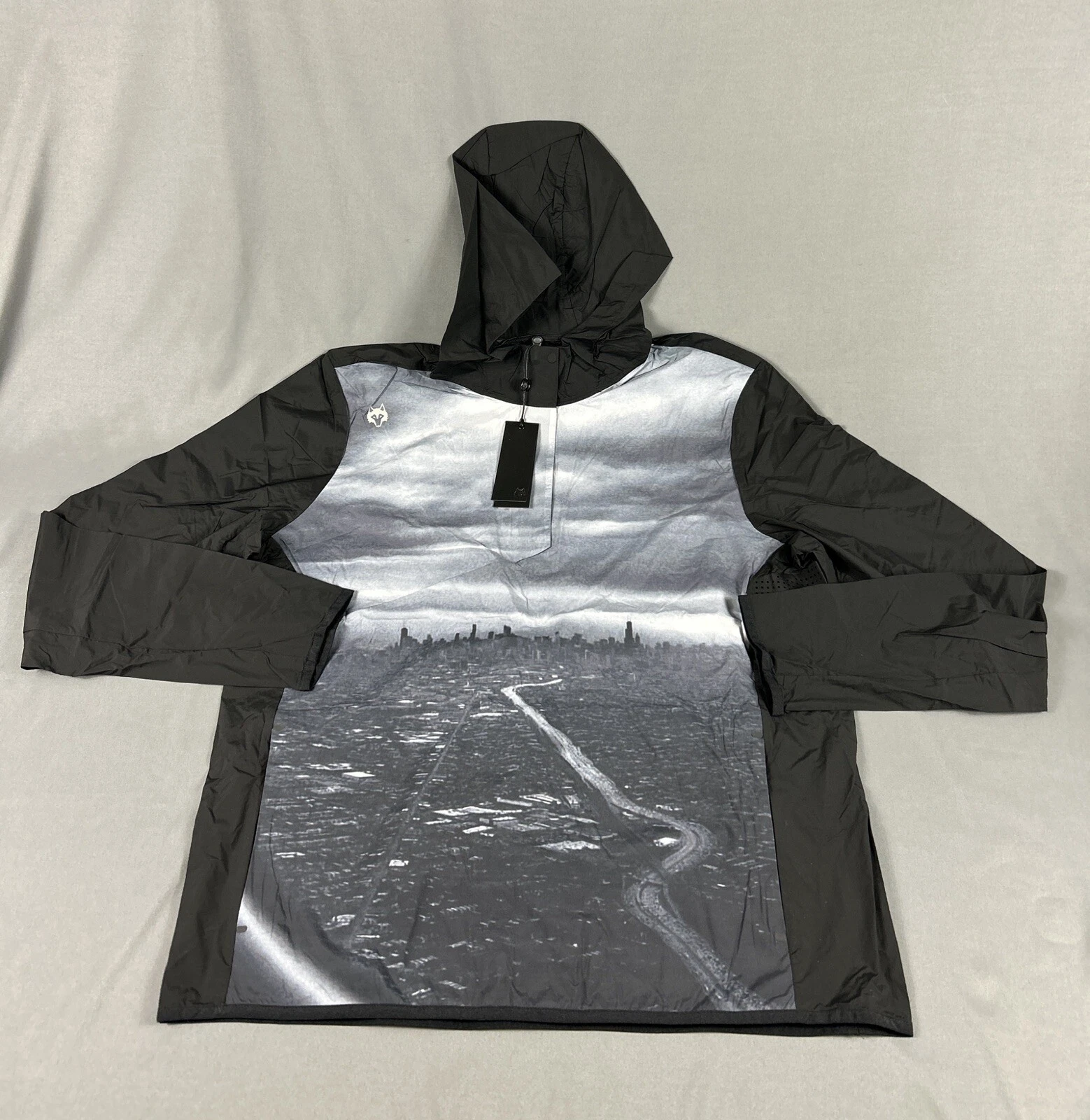 Greyson Golf Jacket Hoodie Pac Lite Cityscape Print Large Gray Black MSRP $285