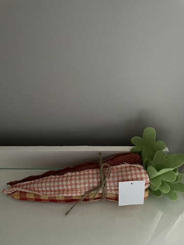 Tk Maxx Homesense Fabric Easter Carrots Set of 3 - New Easter Decor - Picture 2 of 12