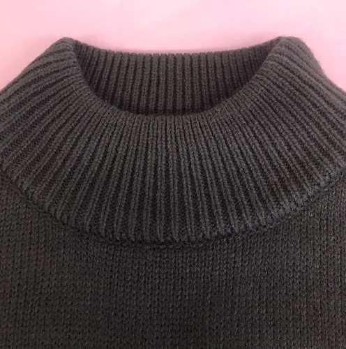 True Craft Sweater. Charcoal With White Stars. Short Length. Size Medium. NWT - Picture 5 of 14