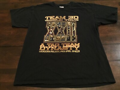 WRESTLING TEAM 3D WORLD TOUR LOCKDOWN PHILLY ( MENS LARGE ) PREOWNED 