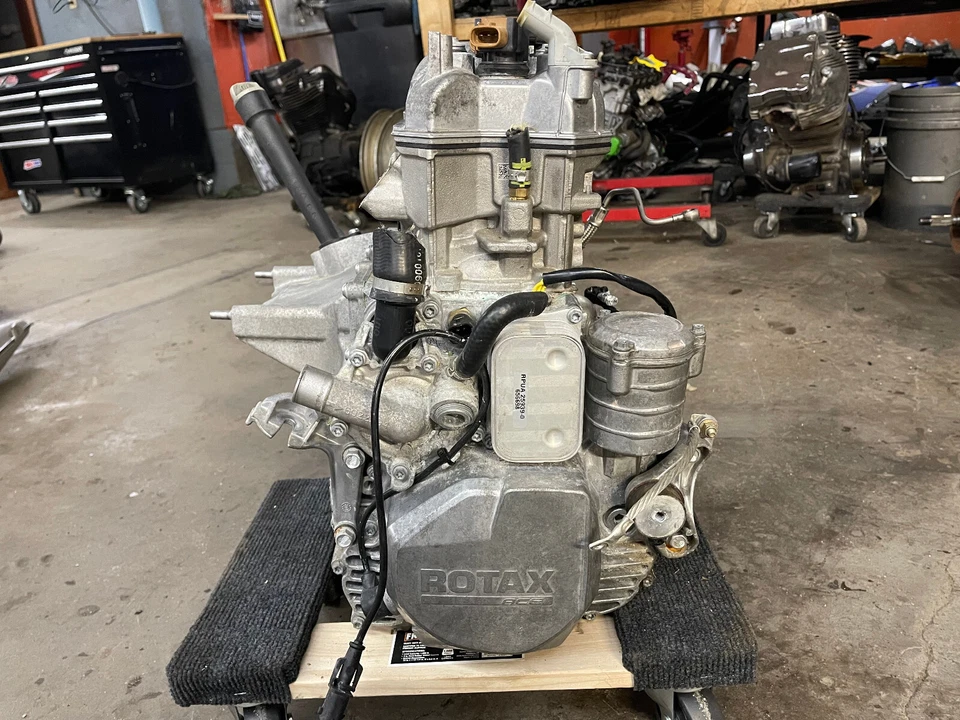 Motor turbo Ski-Doo Enduro XRS 900 Renegade MXZ TNT 19-23 Summit ACE 20 Foto 3 de 4