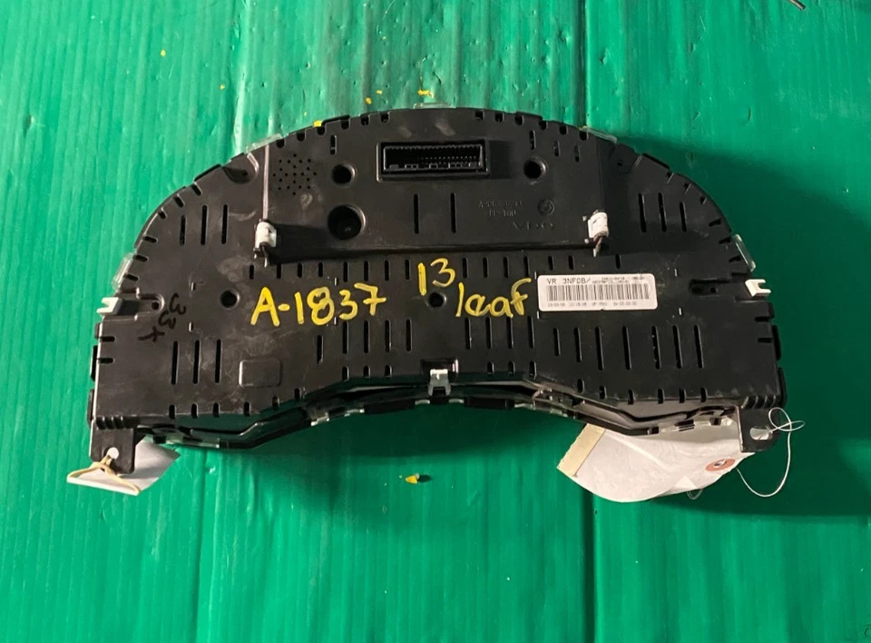 Cuadro de instrumentos velocímetro Nissan Leaf 2011-2014 33 k millas 24810-3NF08 Foto 3 de 3