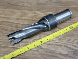 SANDVIK COOLANT INDEXABLE DRILL #A880 1.437" W/ 1 1/2" SHANK