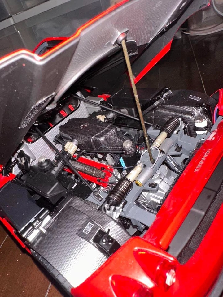 DeAGOSTINI Enzo Ferrari 1/10 Assembled Complete Model From Japan - Image 2 of 4