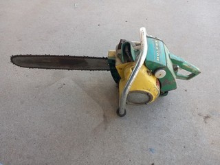 RARE! Vintage BOLENS 3900 Chainsaw Will run on prime..