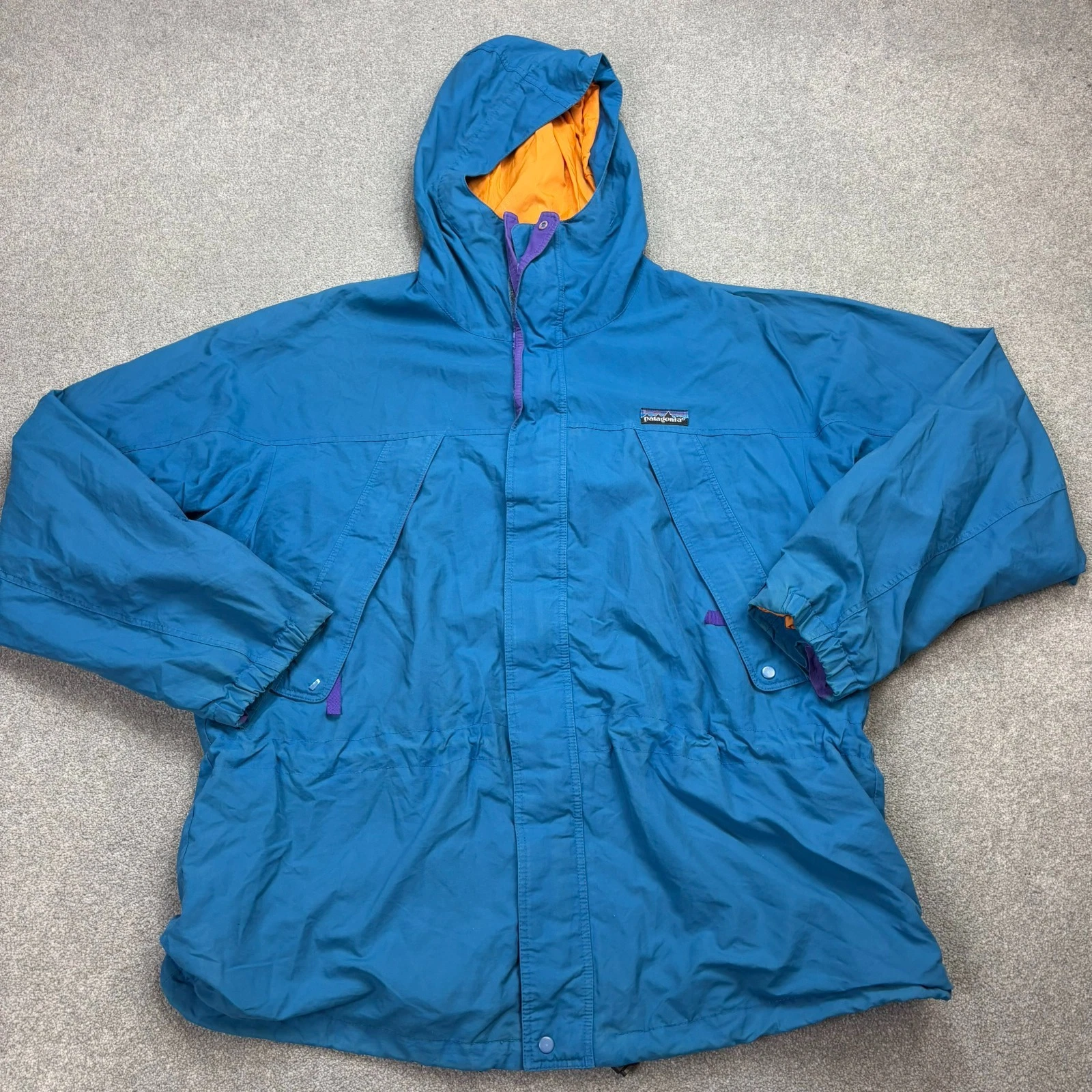 VINTAGE Patagonia Jacket Adult Large Blue Storm Windbreaker Rain Coat Mens*
Opens in a new window or