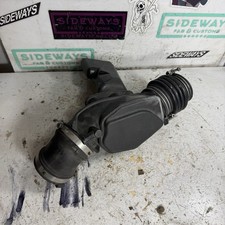 05-06 Infiniti G35 Air Intake Tube Pipe Duct 05-06 Infiniti G35 Air Intake Tube Pipe Duct