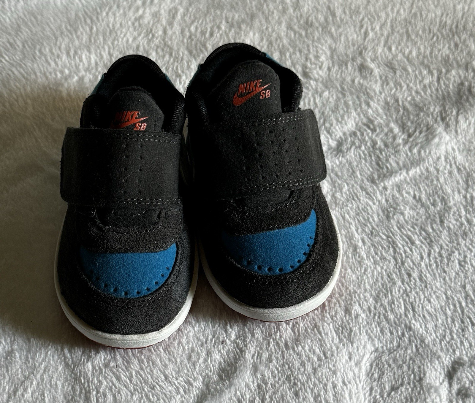 SAOLA Scarpe Nike sb scamosciate blu e nere easy on off flex fondo bambino ragazzi taglia 3c 3