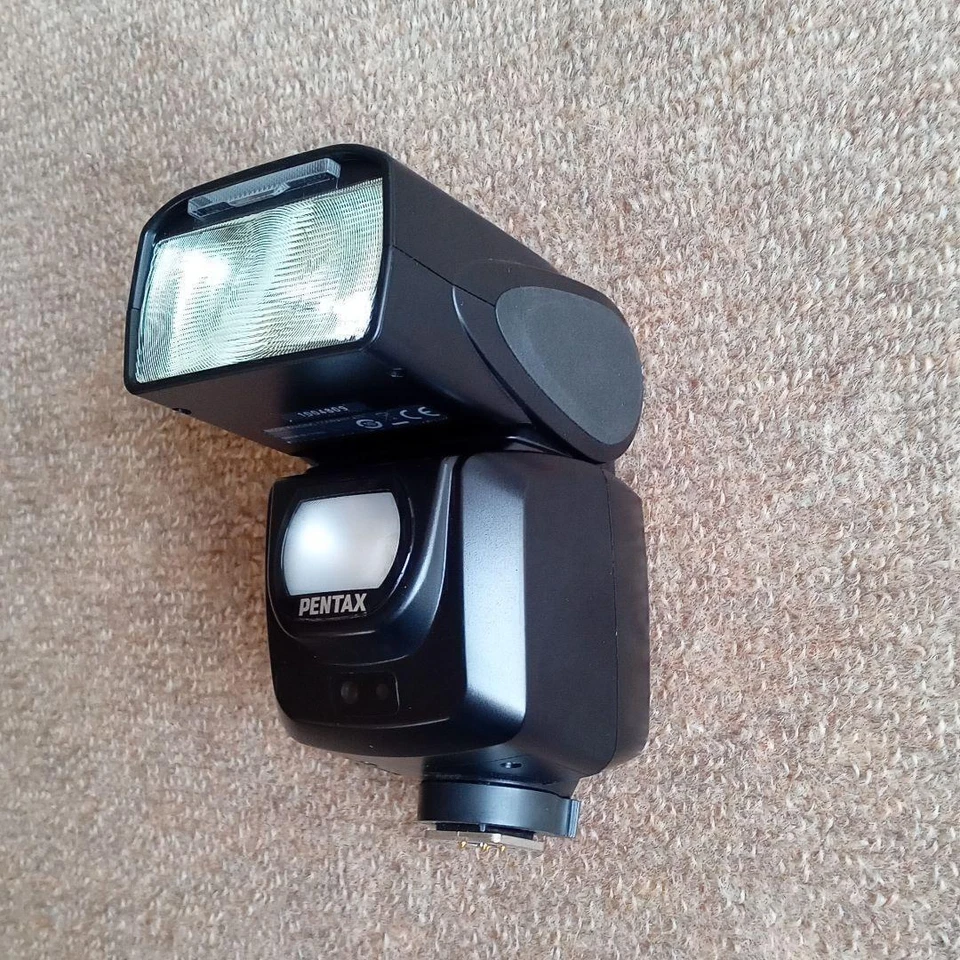 Pentax AF360FGZ II Flash for Pentax DSLR Camera Tested Working - Image 2 of 2