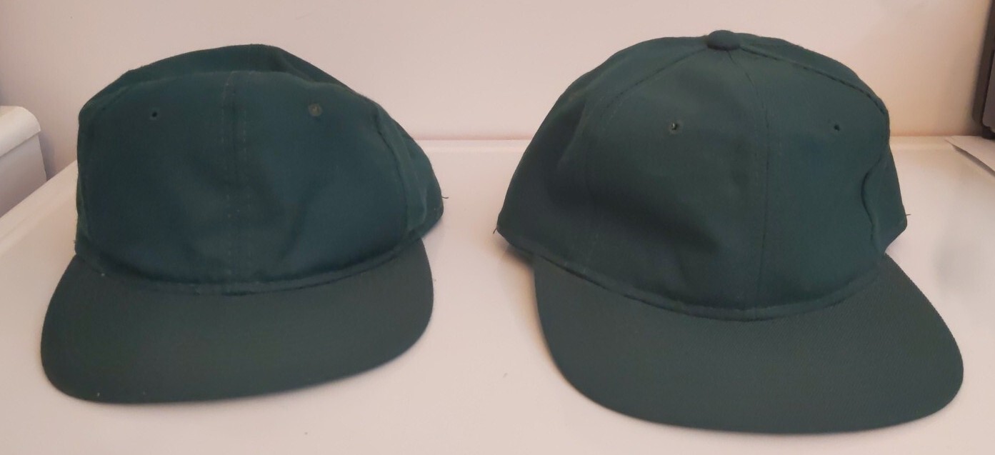 2 Vtg Youngan Wool/Polyester Solid Green Hats Sz … - image 1
