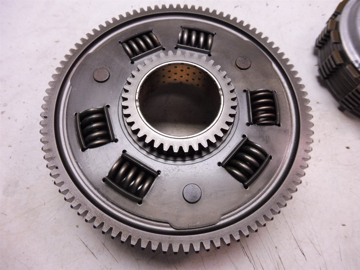 1996 Kawasaki Ninja ZX600E KM191B. Engine clutch basket assembly