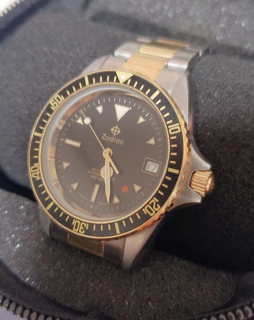 Rare Vintage ZODIAC Professional DIVER 200M Watch RED DOT Rare Vintage ZODIAC Professional DIVER 200M Watch RED DOT