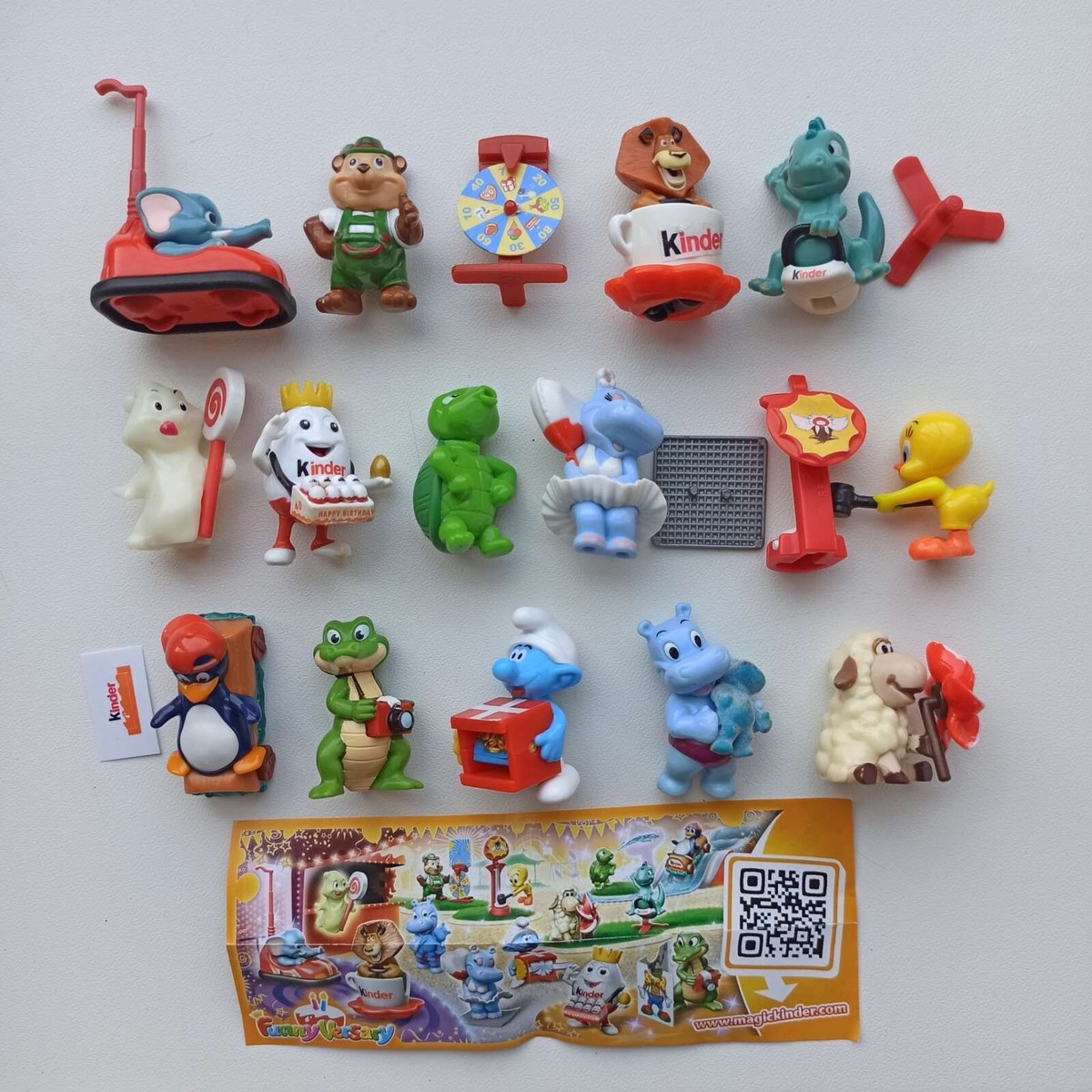 店頭用 Kinder キャラクター プラトイ フィギュア アメトイ ディスプレイ Kinder Funny Versary (2014) Complete collection, 14 figures