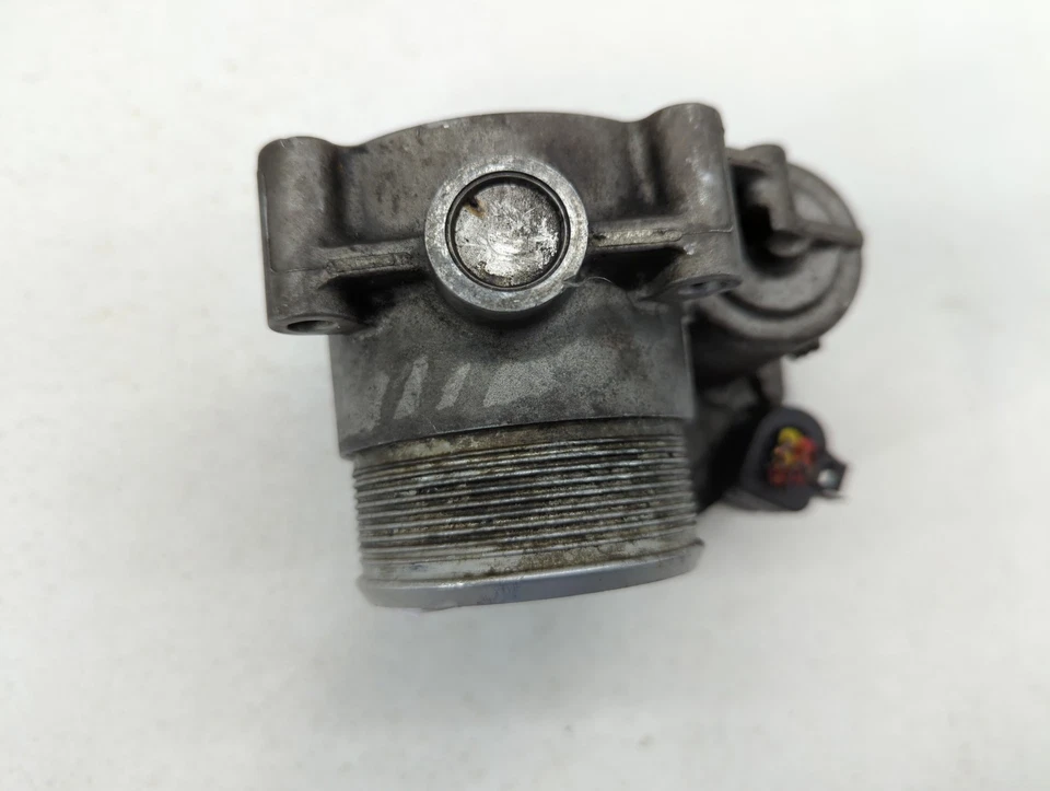 Volkswagen CC 2009-2017 carrocería del acelerador FYNIS Foto 3 de 4