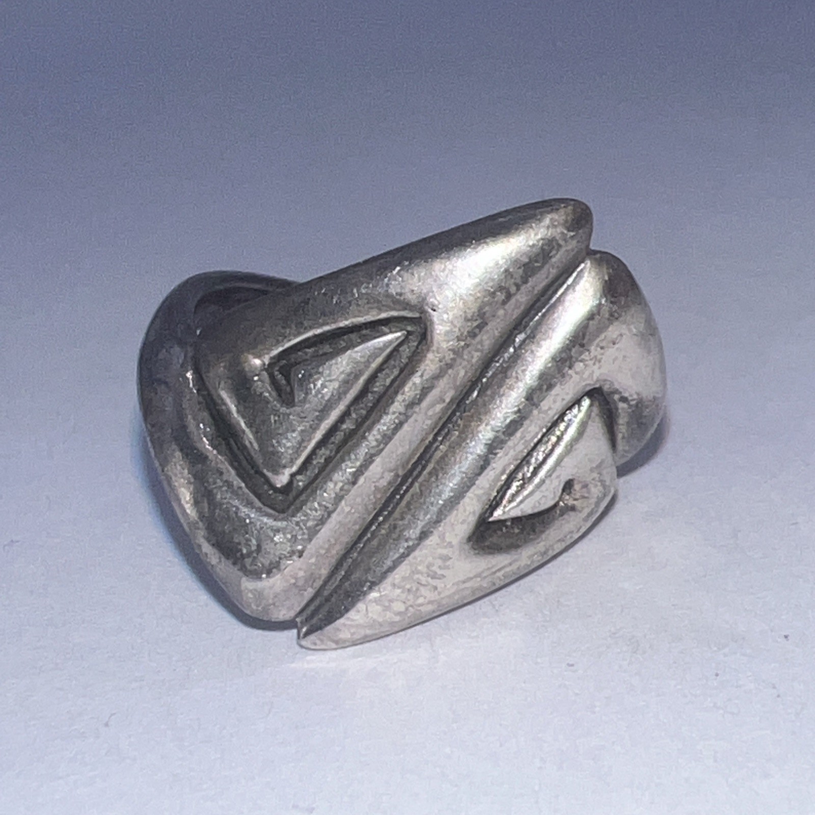 Unique Design Solid Sterling Silver Ring Size 7.5… - image 1