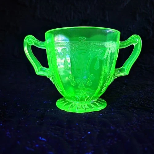 Vintage Uranium 1930’s Green Depression Glass Sugar Bowl Cameo Ballerina #D