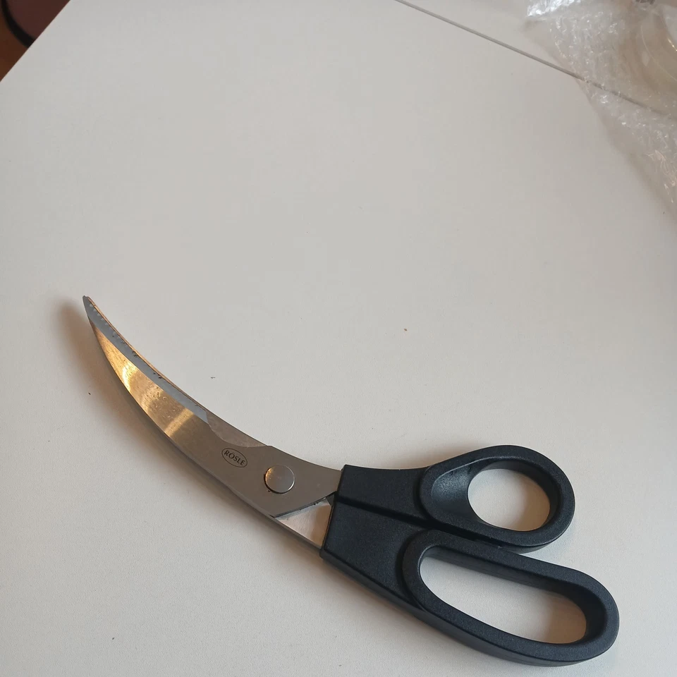 Geflügelschere schwarzer Griff Rösle Model 25060 BBQ-Geflügelschere" - Bild 2 von 4