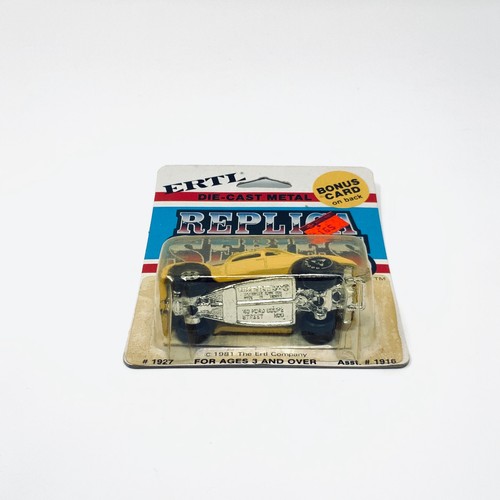ERTL Replica Series 1:64 Scale 1940 '40 Ford Coupe Street Rod - New in Package - Picture 2 of 4