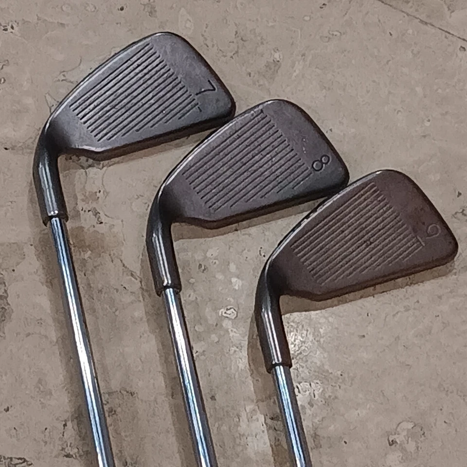 Vintage Karsten PING ZING 2 Black Dot 7,8,9  Irons Right Hand Steel Shaft 38" - Image 2 of 4