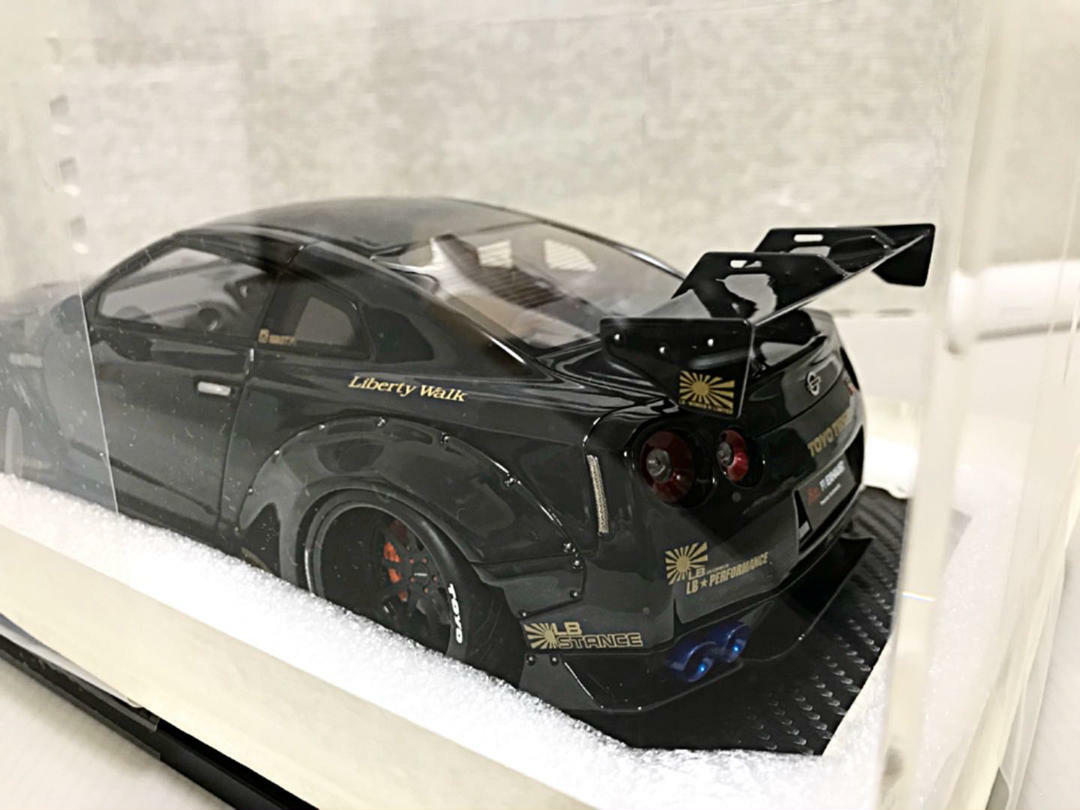 イグニッションモデル1/18 リバティーウォーク GTR ブラック IG0694 1⁄18 LB-WORKS GT-R R35 IG0694 Nissan Liberty Model WEB限定 Walk