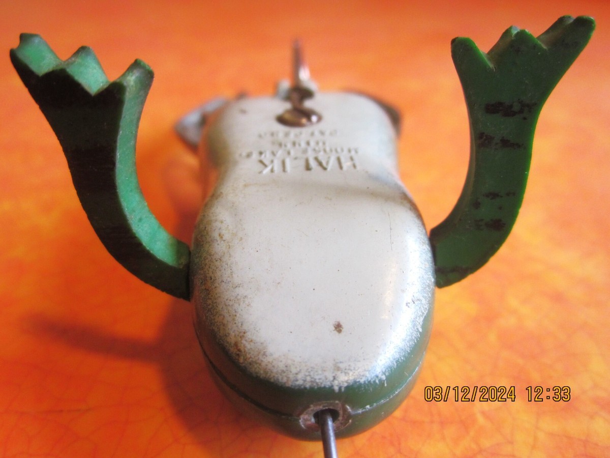 Very Nice Vintage Halik Frog fishing lure - Moose Lake Very Nice Vintage Halik Frog fishing lure - Moose Lake