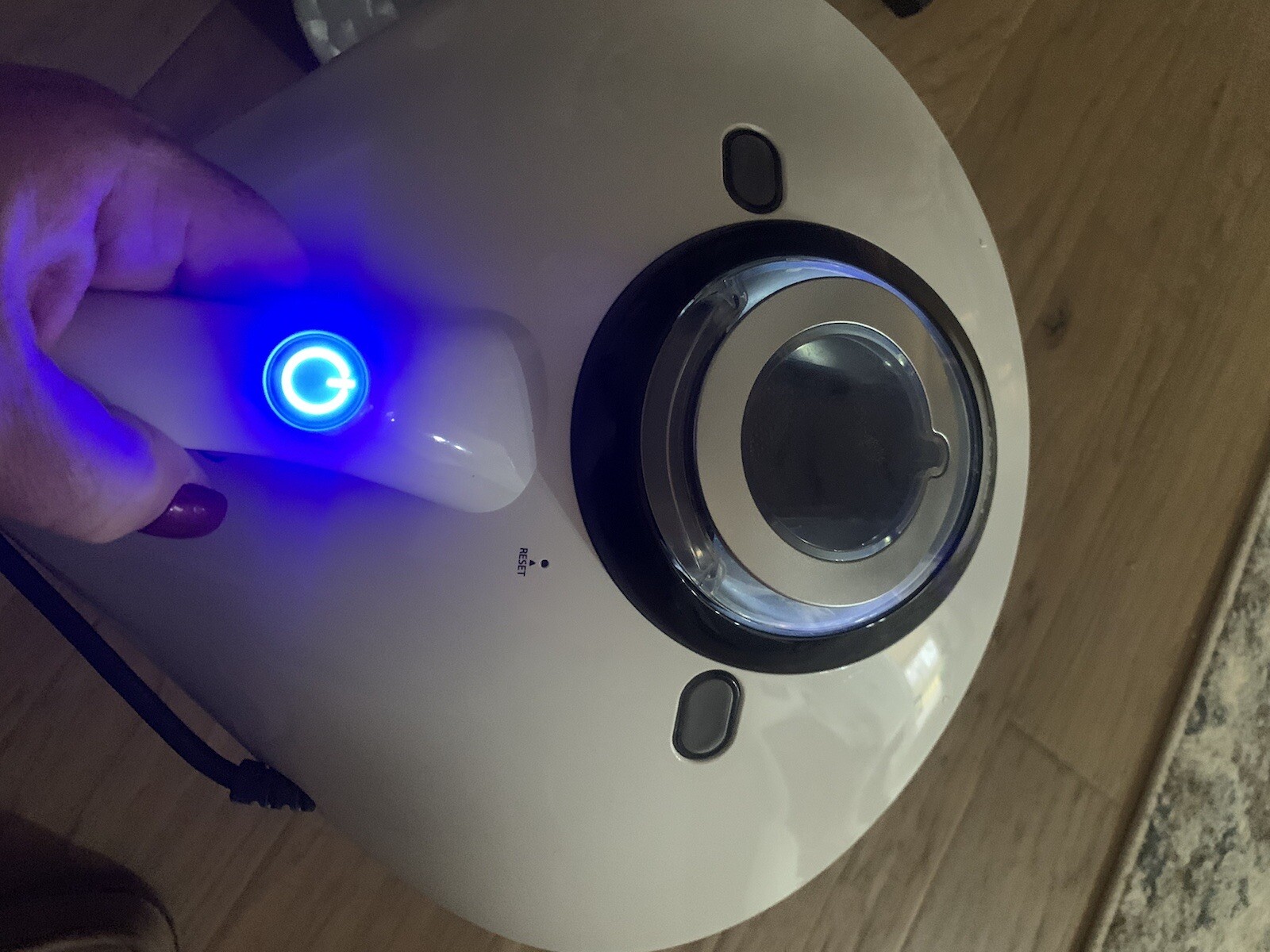 Raycop RE-100AWH Lite RayClean UV Sanitizer Purifier, allergen Vacuum Cleaner 