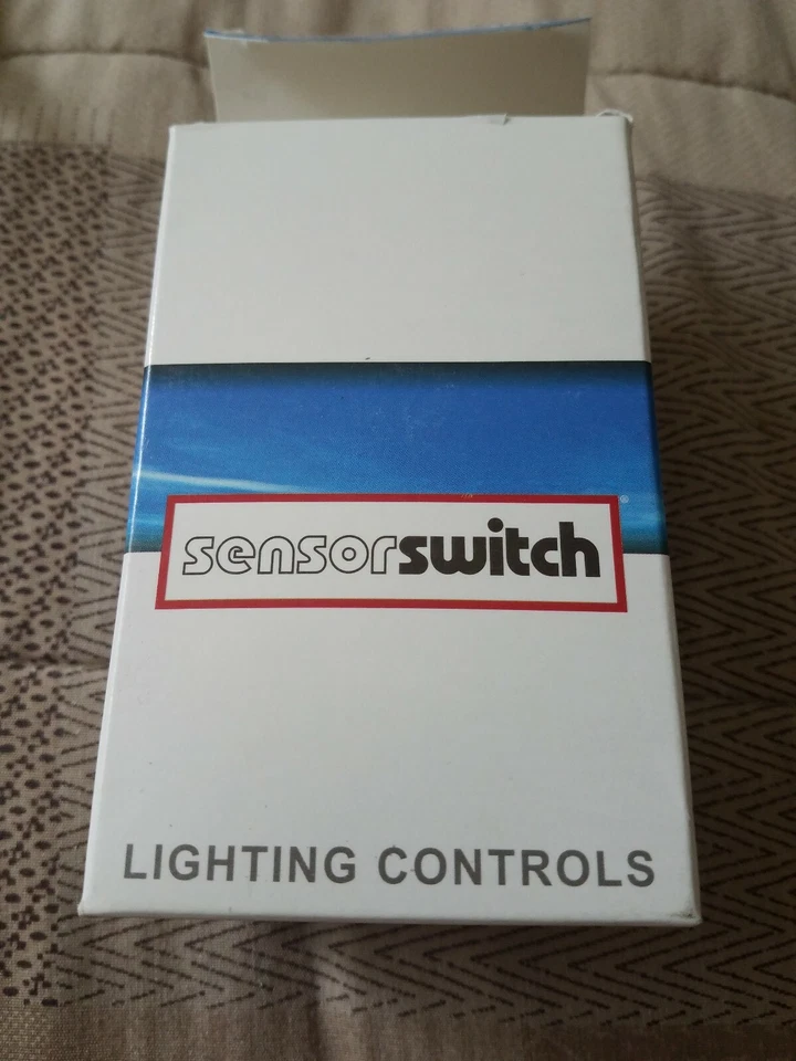 WALL SWITCH DECORATOR SENSOR - PASSIVE INFRARED (PIR), 2 POLE: FAN, WHITE - Image 3 of 4