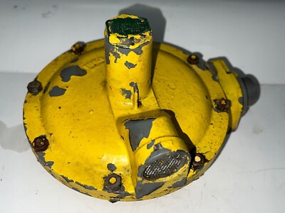 FISHER CONTROLS RELIEF VALVE S100-4 1.3-2.5 PSIG SPRING 1/2'' PORT SIZE