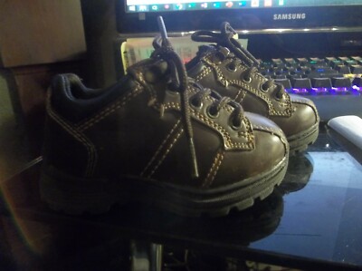 Arizona 6 toddler boy boots rubber soles Leather work Hiking light marks on toes