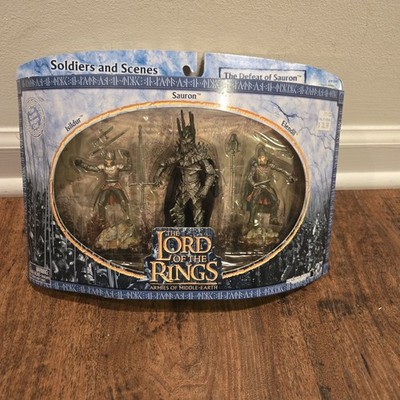 LOTR Play Along Armies of Middle Earth Soldiers &Scenes THE DEFEAT of SAURON NIB