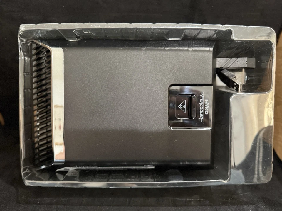 Intercooler Nyko Xbox One CIB limpio SIN PROBAR 86117-P37 Foto 3 de 4