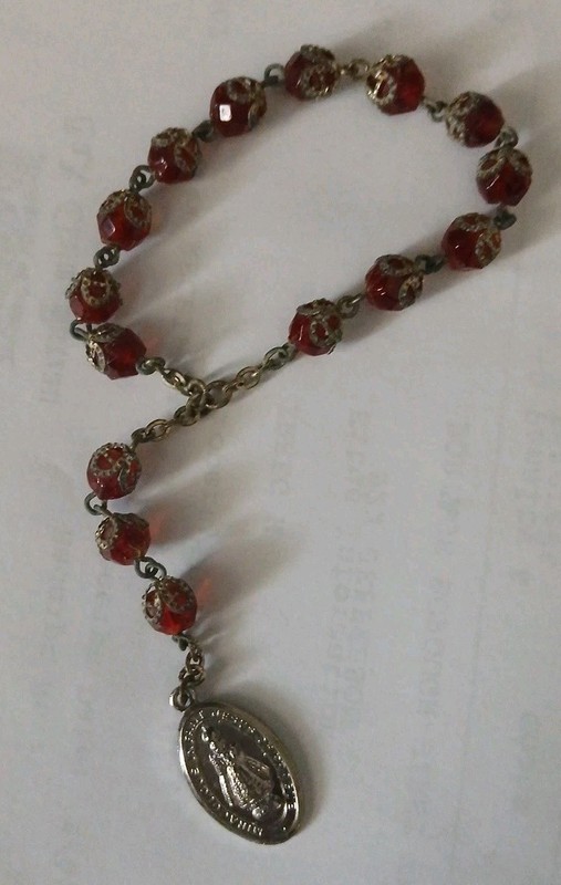Vintage Pretty Chaplet Rosary Red Beads Catholic 