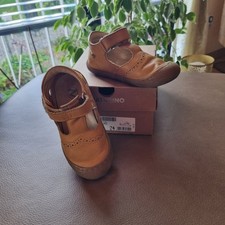 "Naturino" Kleinkindschuhe dunkelbeige Gr. 24 weiches Leder Klettverschluss 