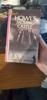 Howl's Moving Castle 1st UK Pressing Paperback Methuen Children's (Send Offers)