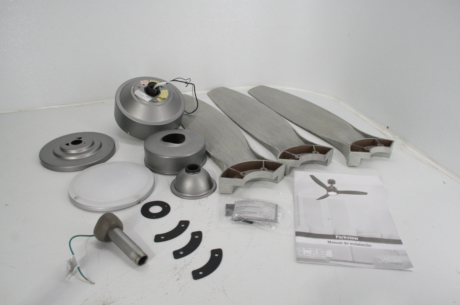 FOR PARTS Hunter Fan Company 50725 52in Park View Matte Silver Indoor Outdoor eBay