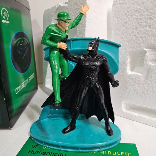 Batman Forever 1995: Batman & Riddler Diorama COA #2472/5000 MIB - Applause - Picture 4 of 8
