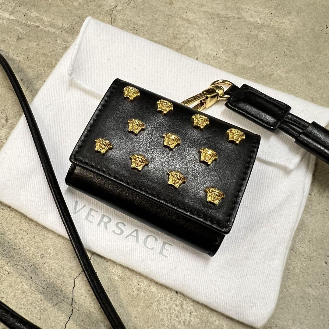 VERSACE ヴェルサーチ airpods pro メデューサ Versace Medusa Studs AirPods Pro Case - Used Accessory Only