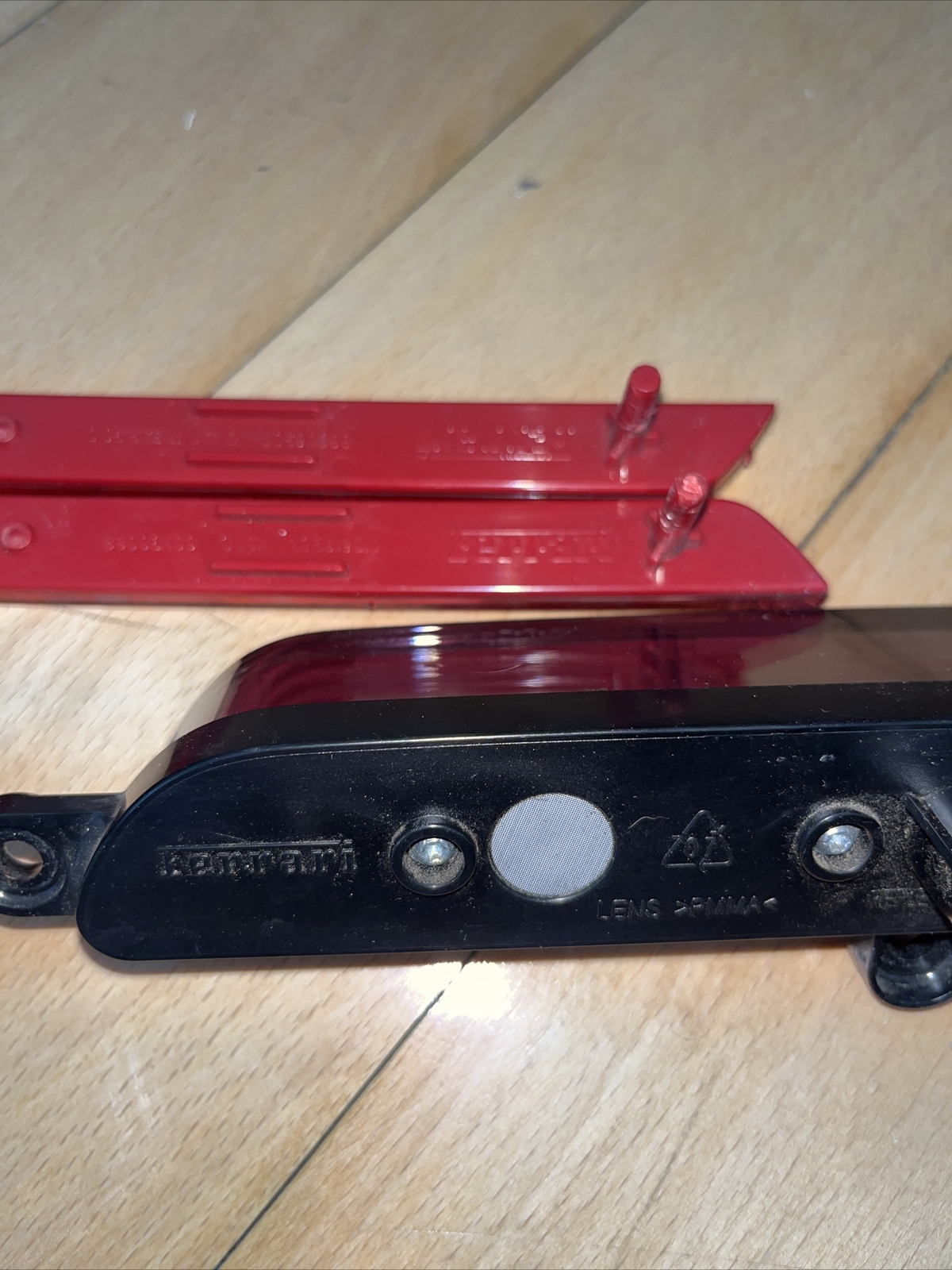 FERRARI F164 EXHAUST TIP FACTORY OEM With Break Light/Reflectors and Rear Sensor