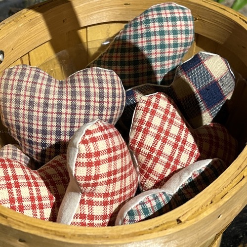 Natural Rustic Table Basket w/Handle Valentine Country Craft Hearts - Picture 2 of 9