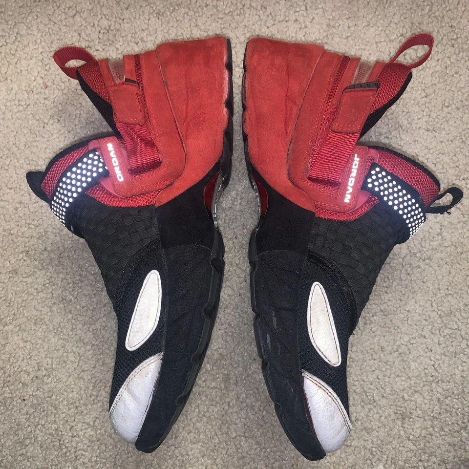 Nike Air Jordan T Runner Zapatilla LX OG Rojo Negro Talla 12 Número 313321-061 Foto 2 de 4