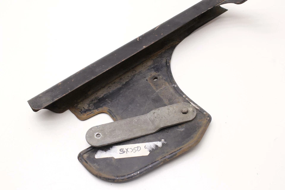 Harley-Davidson SX350 1974 Sprint OEM transmisión trasera cubierta protectora de cadena R1.Bx12 Foto 2 de 4