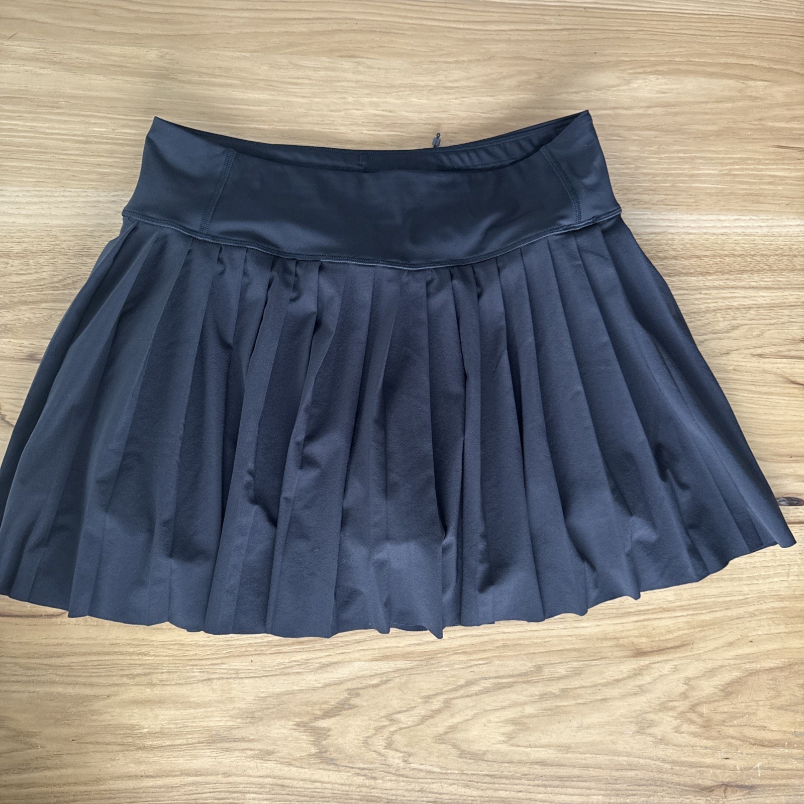 Athleta Elevate Skort Black Size Medium Pleated A… - image 1