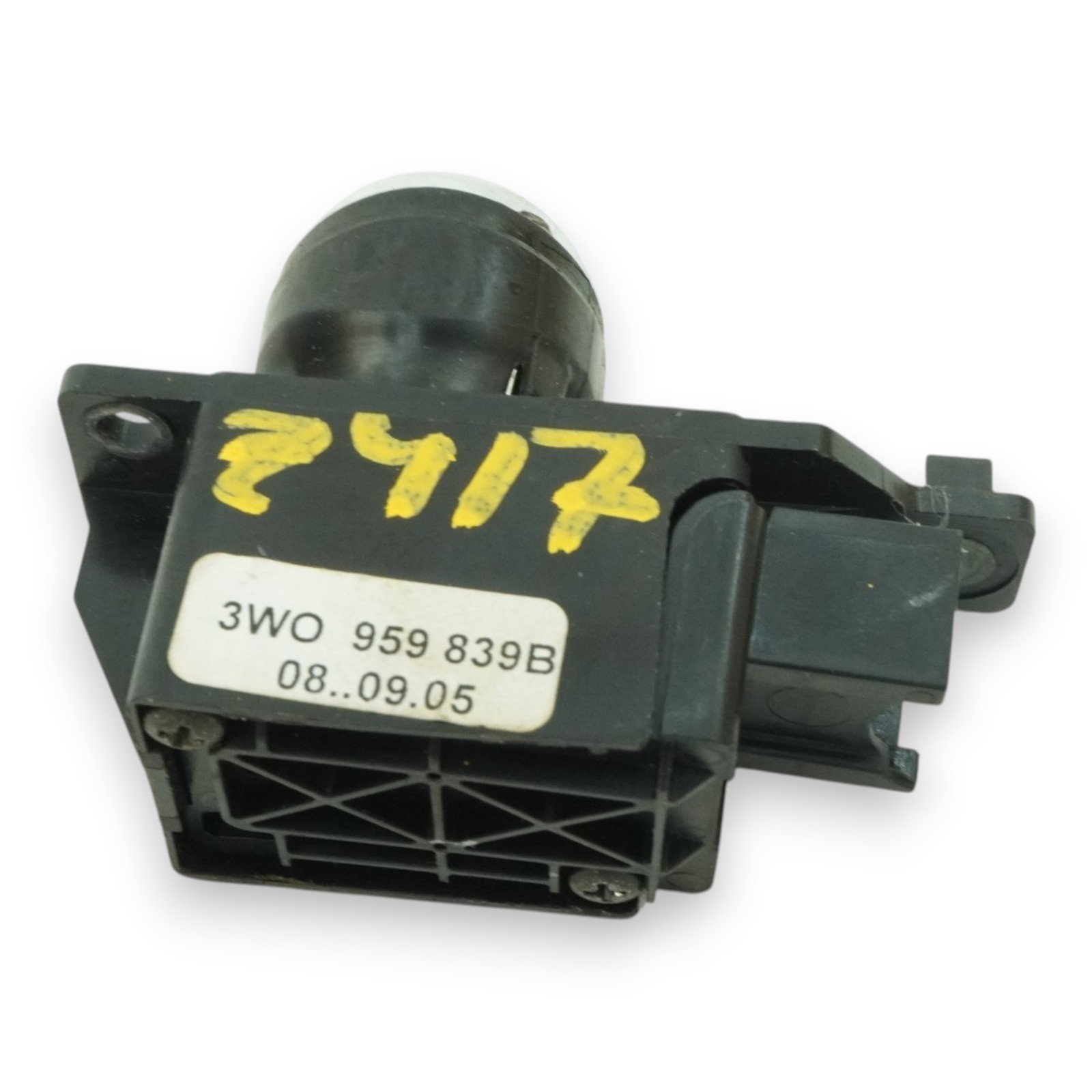 Bentley Continental GT 2003-2012 Right Start button P/N 3W0905217
