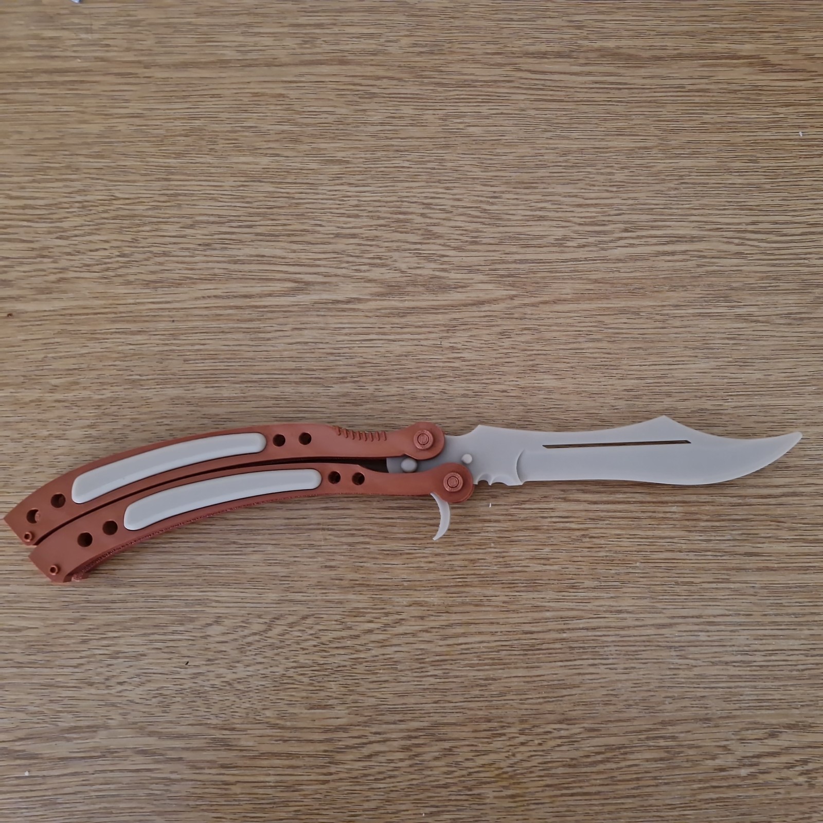 3D-gedrucktes Schmetterling Spielzeug Messer *NICHT SCHARF* Balisong Zappelspielzeug Anti Stress.