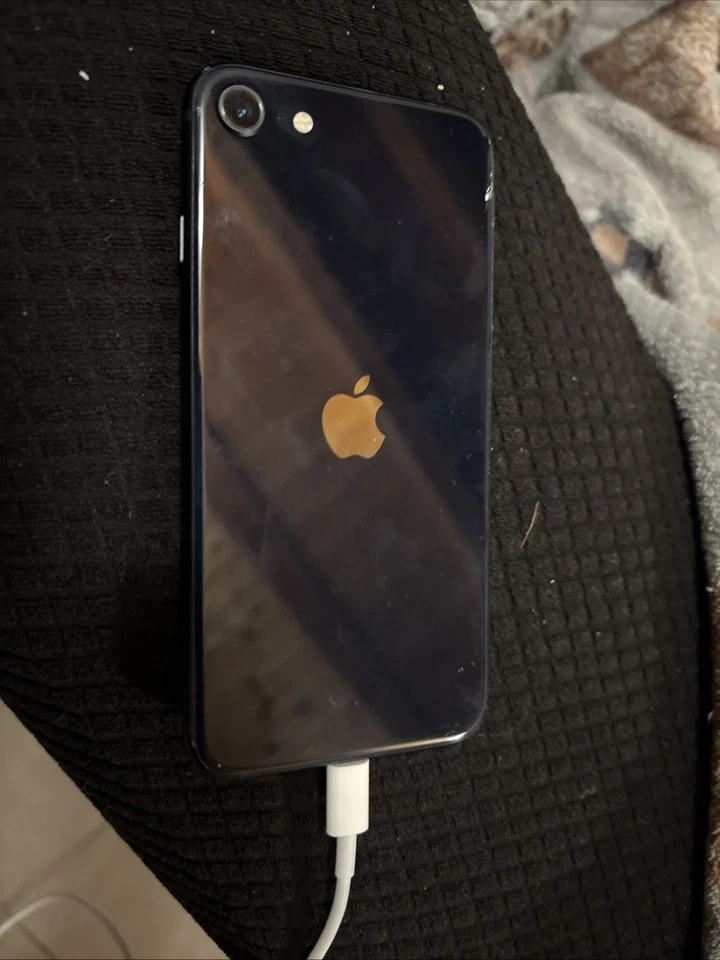 Apple iPhone SE 2022 - 128 Gb - Immagine 3 di 4