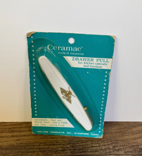 Vintage Ceramac Plastic Drawer Pull Handle Gold Eagle in Package White