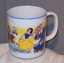Disney's SNOW WHITE & SEVEN DWARFS Ceramic Porcelain Collectible Mug Cup