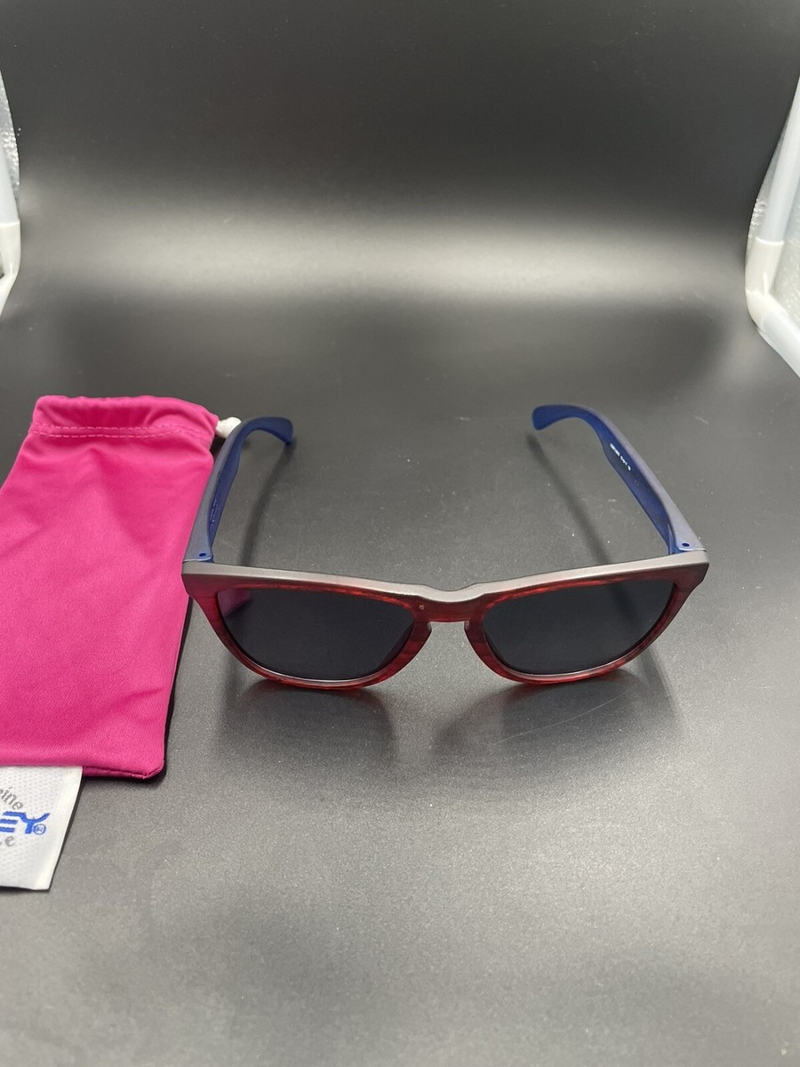 Oakley Frogskin Matte Red/Blue Woodgrain w/ Black Iridium Lenses