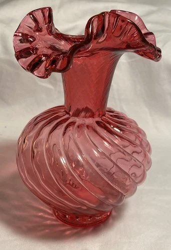Vintage Fenton Glass Ruby / Cranberry Spiral Optic Vase