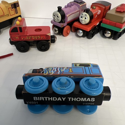 Thomas And Friends Trains Lot Of 7 Wooden Tenders Cars Ben Rosie James Fire NICE - Picture 10 of 24